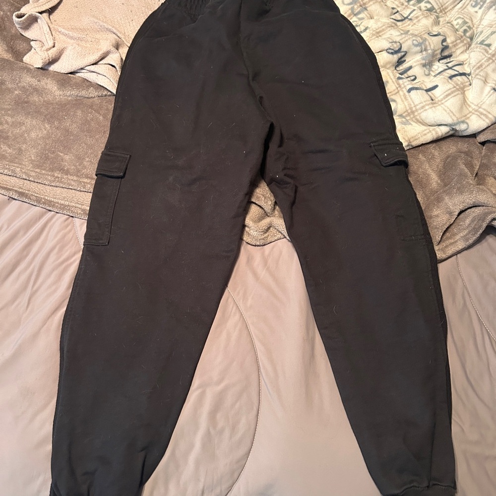 Gymshark Legacy Black Cargo Joggers - Picture 6 of 7